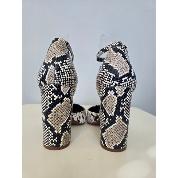 Gianni Bini Snakeskin Block Heels Size 9M Chunky Ankle Strap Pumps Preowned 4" - Picture 5 of 7